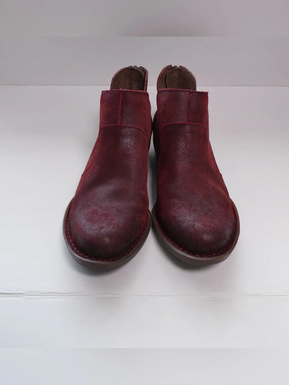 Born Kerri Leather Ankle Booties Women’s Size 7.5 Burgundy Distressed.